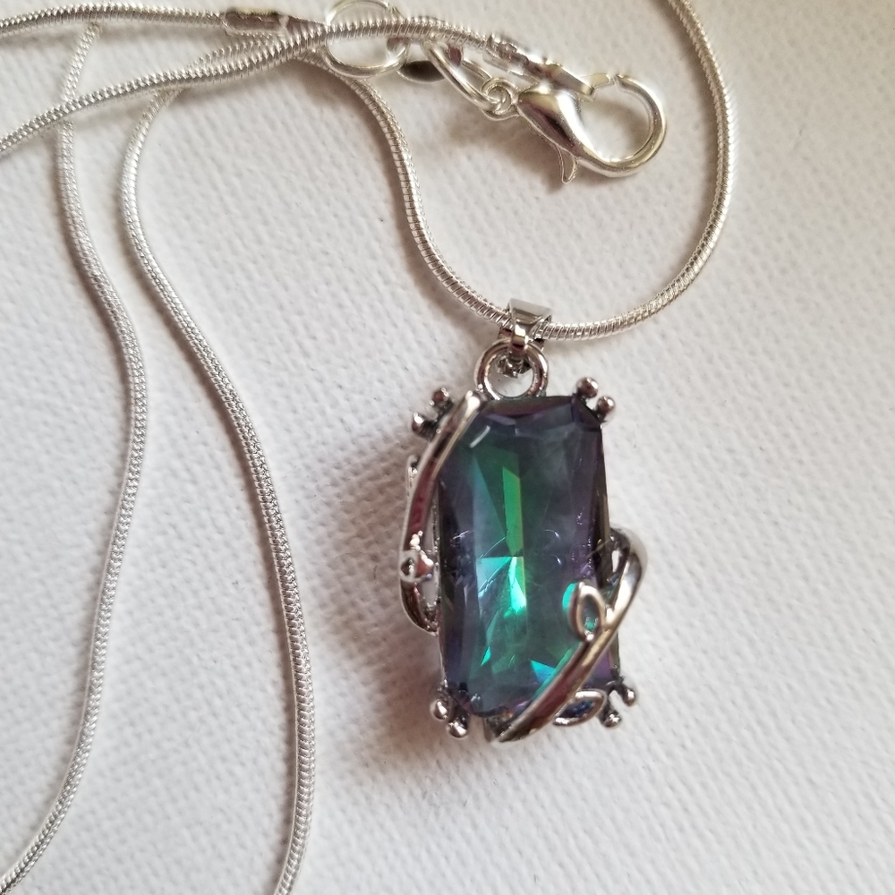 Mystic Topaz pendent with 925 silver 16 inch chain